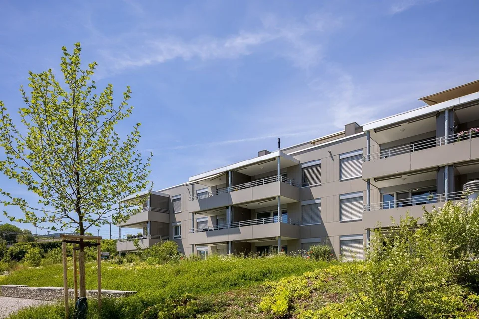 Exklusive und moderne 3.5 Zimmerwohnung – photo 2 of 11