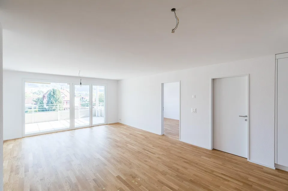 Exklusive und moderne 3.5 Zimmerwohnung – photo 3 of 11