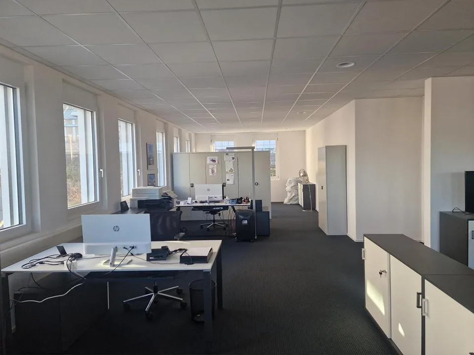 Exklusive Gewerbefläche – 34 m² lichtdurchflutetes Arbeiten in einem – Foto 4 von 5