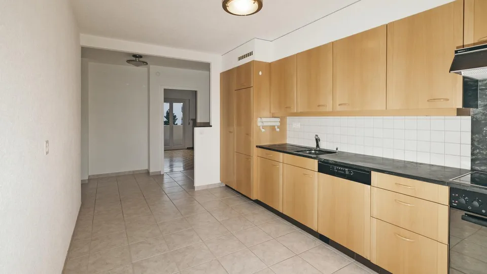Zu verkaufen Charmantes 3.5-Zimmer-Apartment in Aproz – Foto 3 von 8