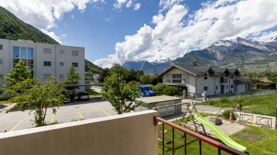 Zu verkaufen Charmantes 3.5-Zimmer-Apartment in Aproz – Foto 7 von 8