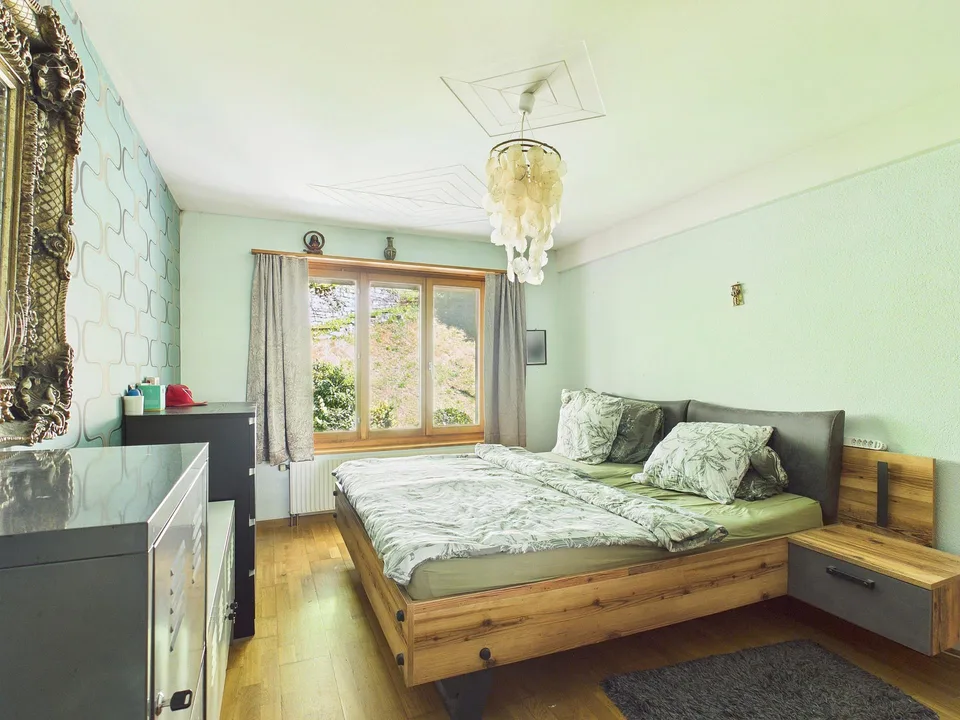 Freistehendes Zuhause mit Charme und Entwicklungspotenzial – Foto 7 von 13