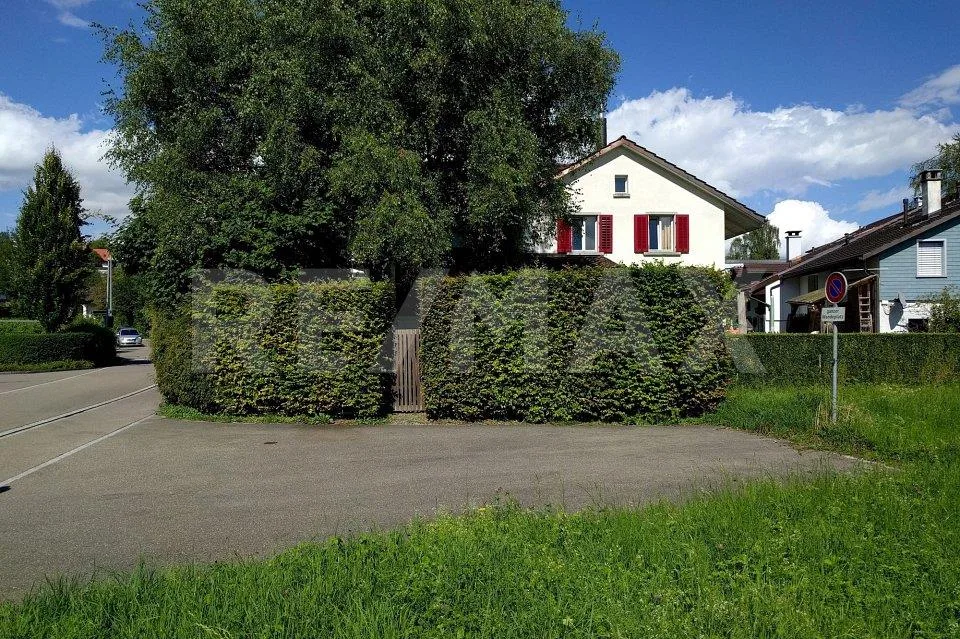 6.5 Zimmer Einfamilienhaus in Wetzikon ZH – Foto 2 von 13