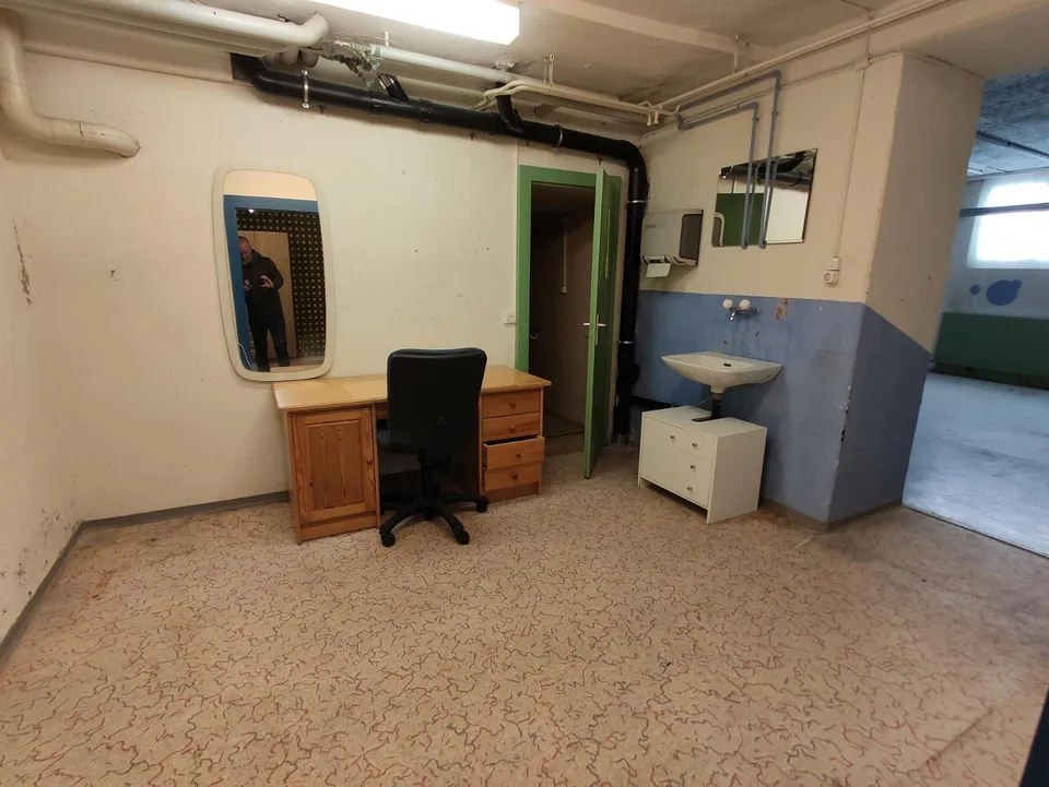 Garagenplatz inkl. Lager-/Hobbyraum zu vermieten – Foto 6 von 7