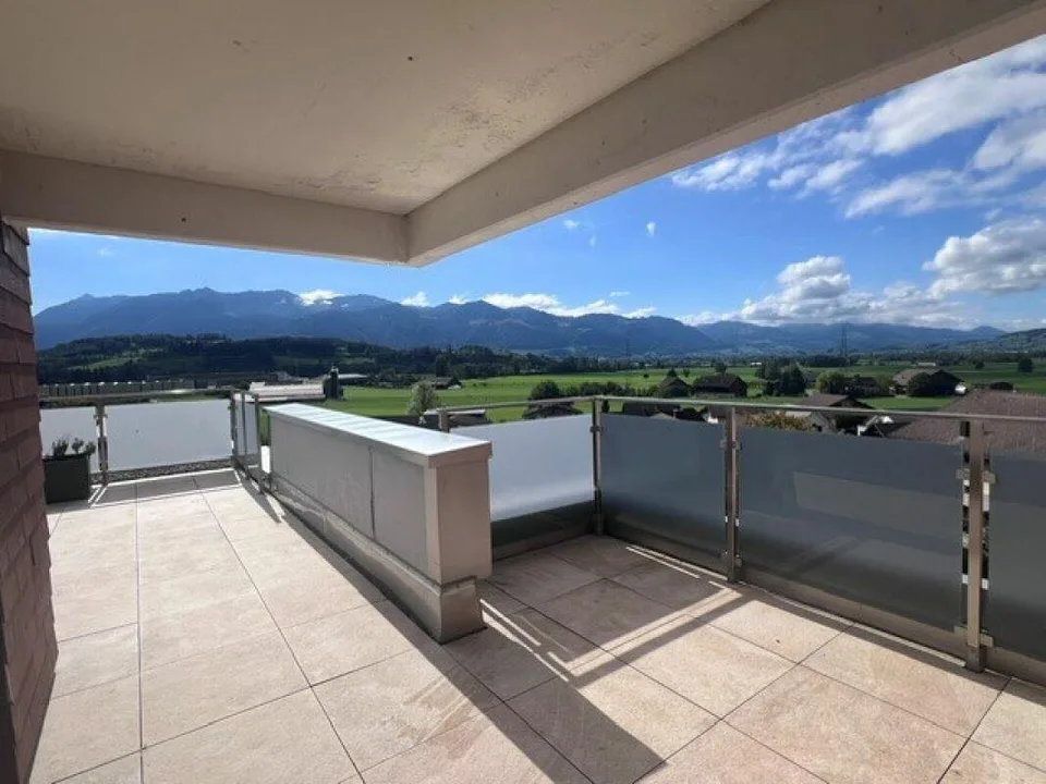 Appartement de rêve de 5,5 pièces avec plan d'étage spacieux et terrasse vous cherche ! – photo 25 sur 26