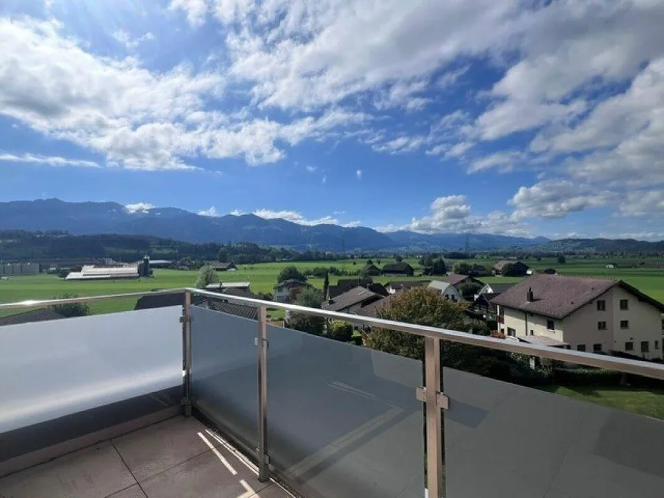 Appartement de rêve de 5,5 pièces avec plan d'étage spacieux et terrasse vous cherche ! – photo 22 sur 26