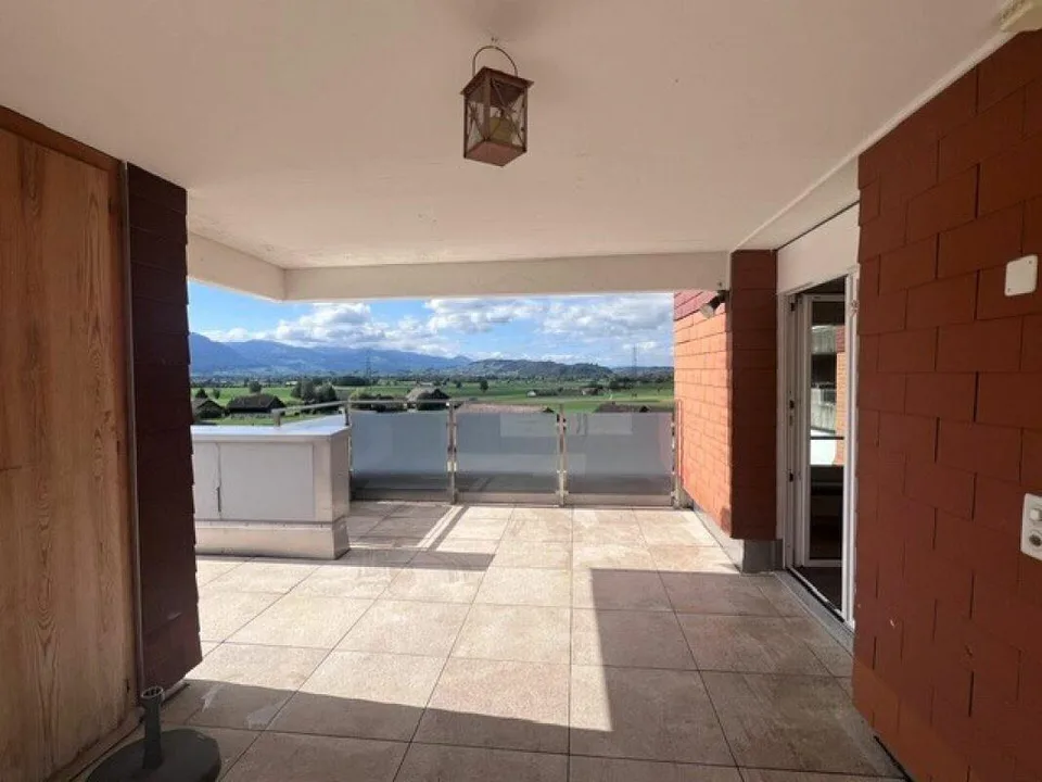 Appartement de rêve de 5,5 pièces avec plan d'étage spacieux et terrasse vous cherche ! – photo 20 sur 26