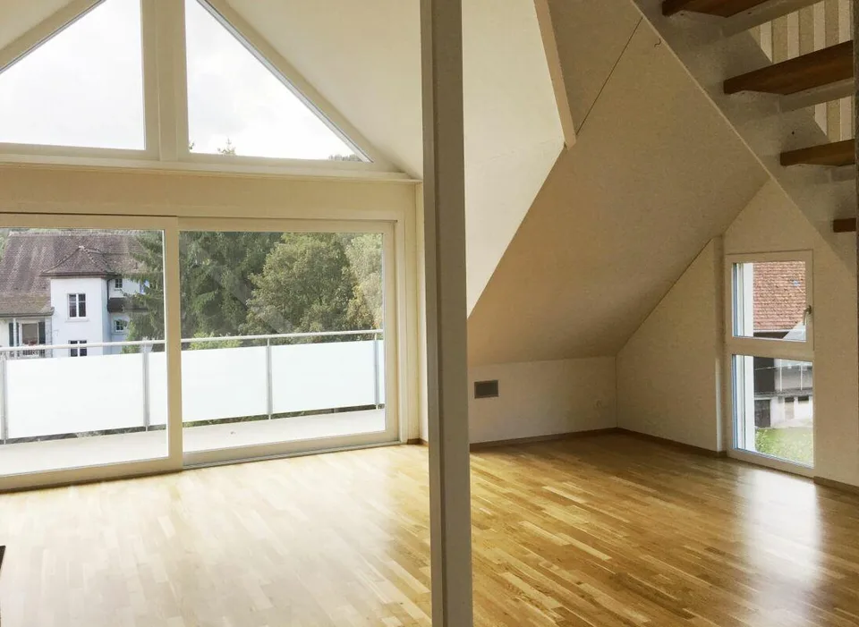 Dreamy 4.5 room maisonette apartment – photo 4 of 9