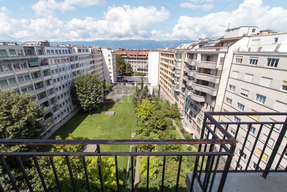 Élégant 5.5 pièces avec balcons au coeur de Florissant – photo 7 sur 8