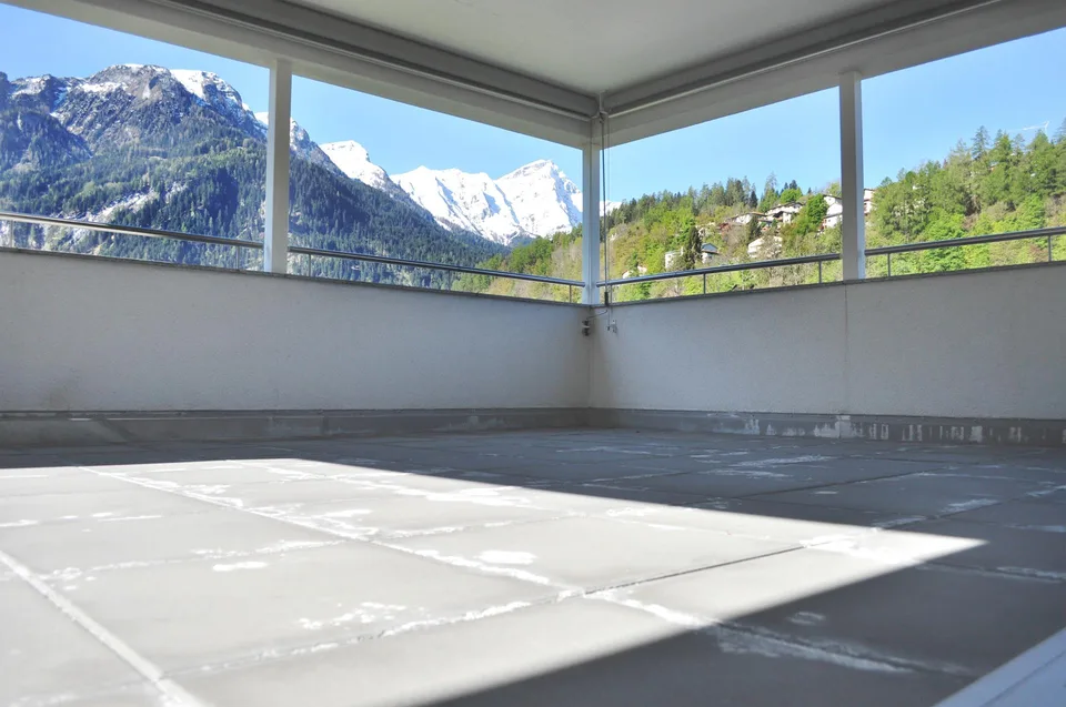Grosse schöne 4.5 Zimmer-Wohnung zu vermieten – photo 11 of 12