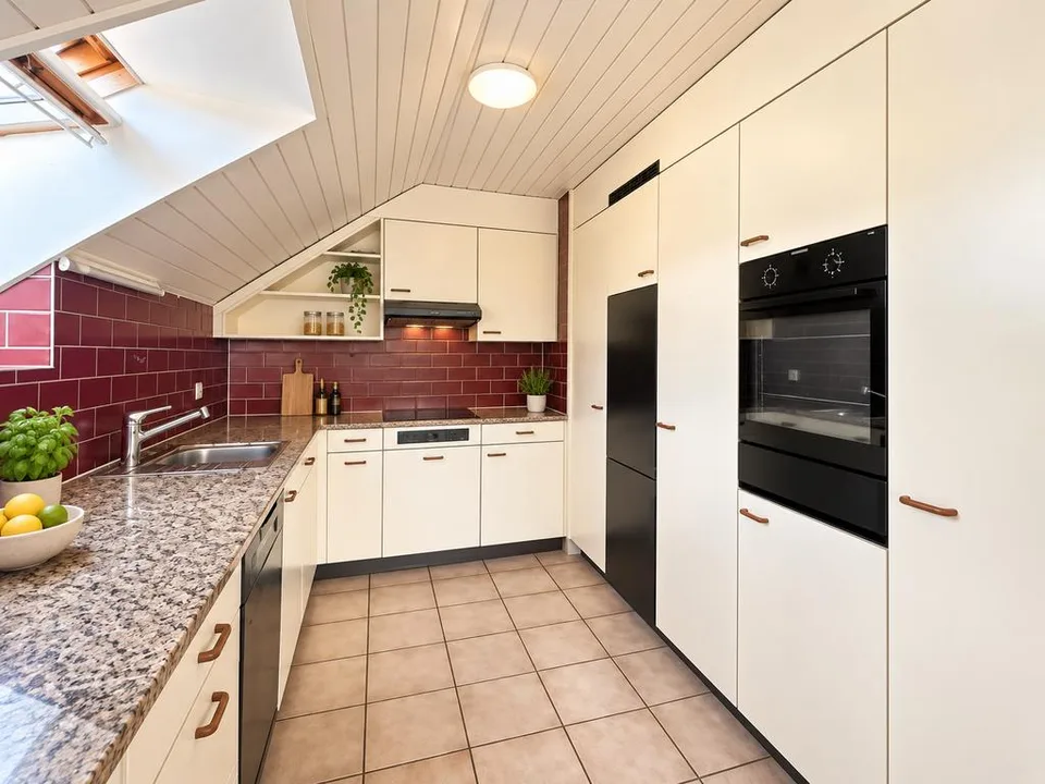 DACHWOHNUNG MIT KOMFORT – Foto 3 von 6