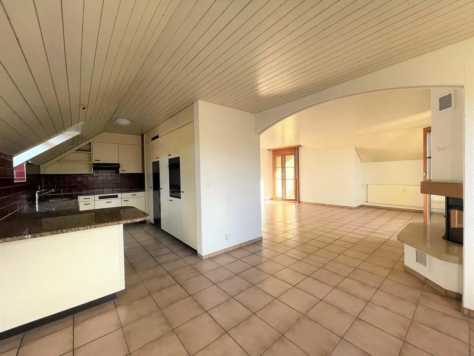 DACHWOHNUNG MIT KOMFORT – Foto 2 von 6