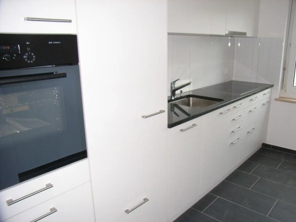 Fully furnished 3.5-room apartment in St. Gallen, ideal for 2-person shared apartment, available immediately at Klosterweidlistrasse 1, 9010 St. Gallen (Rotmonten) – photo 2 of 7