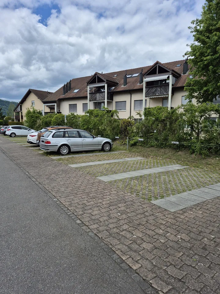 Parcheggio esterno ben posizionato per voi! – foto 2 di 3
