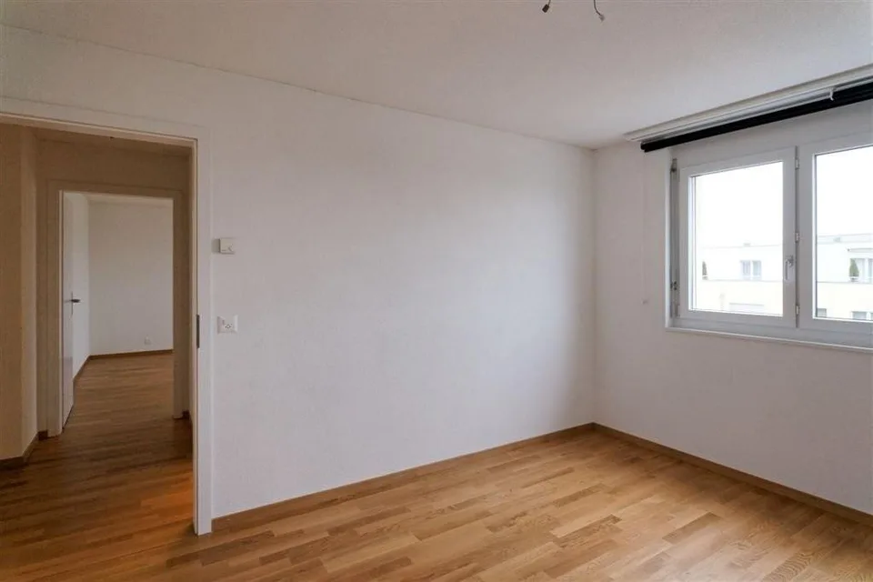 "Blumenrain": moderne, grosse 4.5-Zi-Wohnung – Foto 4 von 11