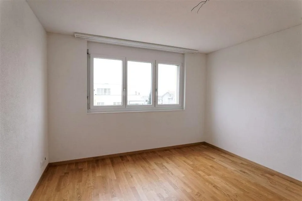"Blumenrain": moderne, grosse 4.5-Zi-Wohnung – Foto 3 von 11