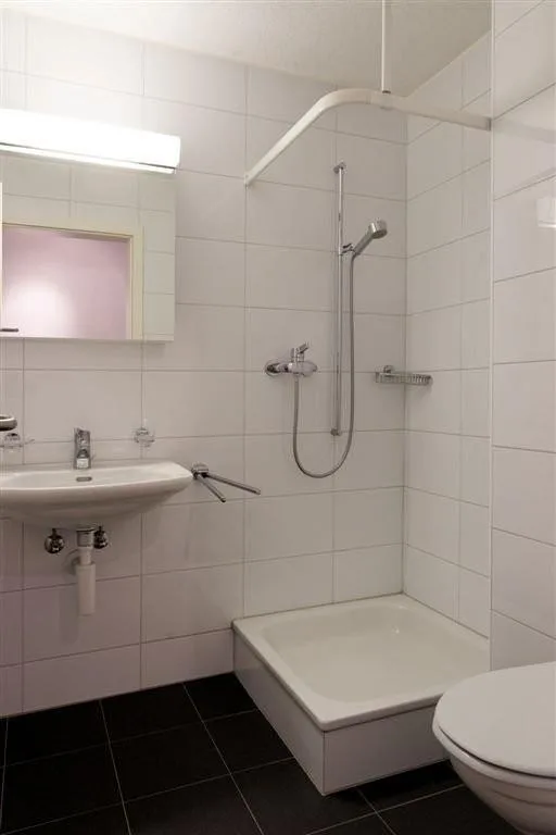 "Blumenrain": moderne, grosse 4.5-Zi-Wohnung – Foto 10 von 11