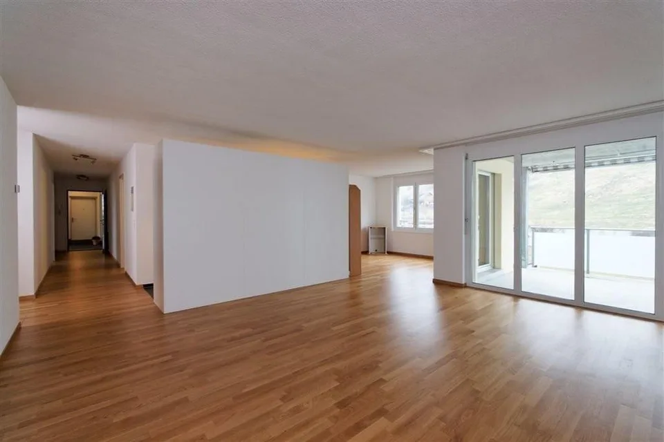 "Blumenrain": moderne, grosse 4.5-Zi-Wohnung – Foto 2 von 11