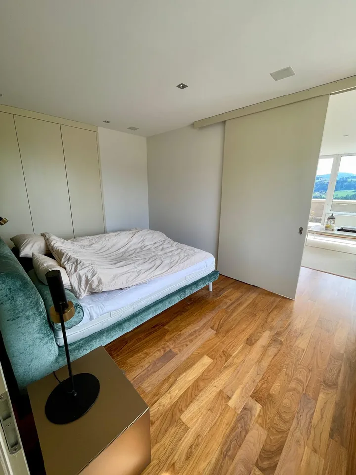 Über den Dächern von Teufen – exklusive 3.5-Zimmer Maisonette-Attika – Foto 9 von 21