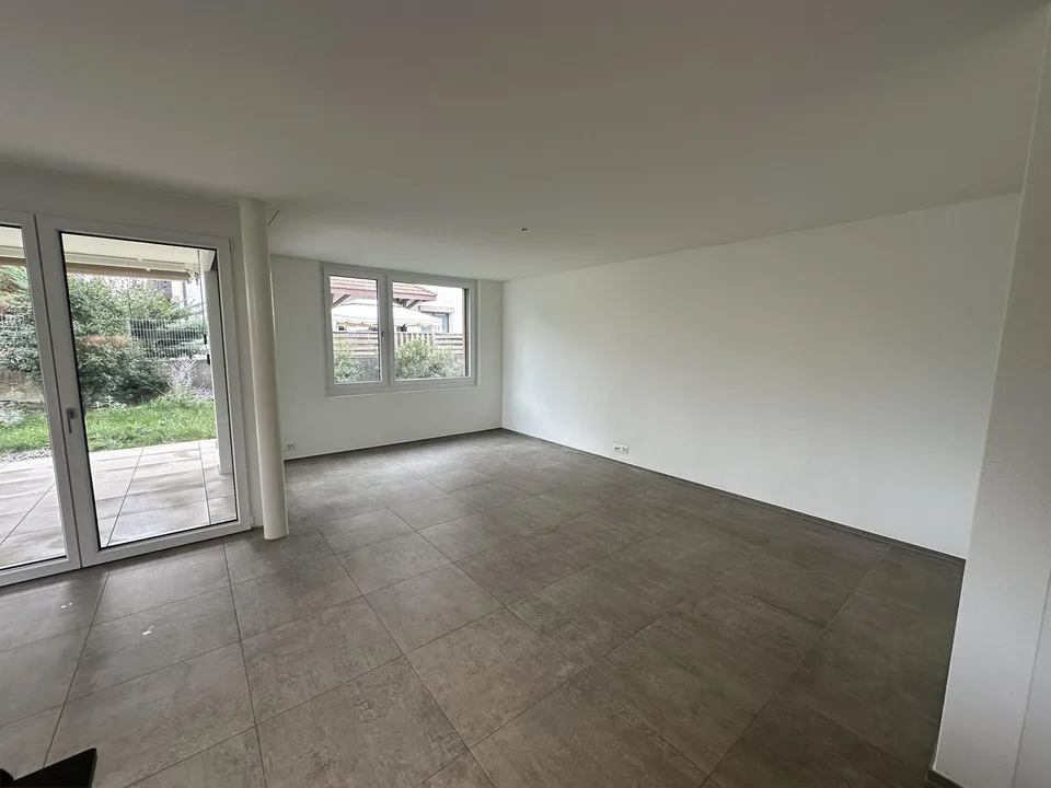 Appartamento moderno 2.5 locali al piano terra a Hirschthal – disponibile immediatamente! – foto 2 di 9