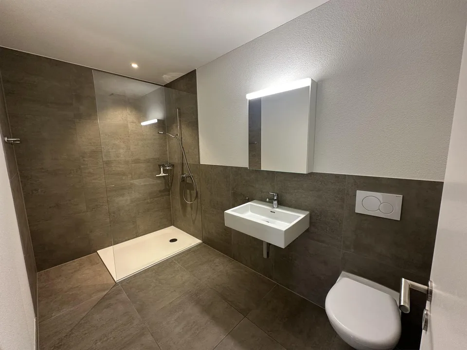 Appartamento moderno 2.5 locali al piano terra a Hirschthal – disponibile immediatamente! – foto 6 di 9