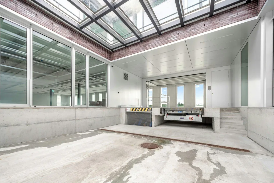 Bâtiment de production et de bureau de haute qualité entre Brüttiseller Kreuz et Winterthur – photo 8 sur 13