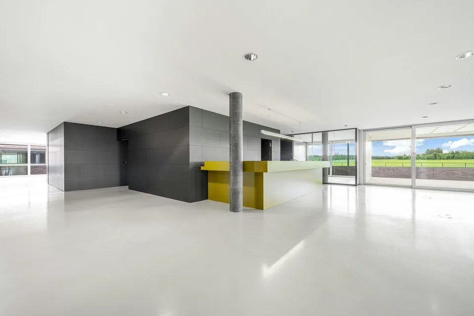 Bâtiment de production et de bureau de haute qualité entre Brüttiseller Kreuz et Winterthur – photo 4 sur 13