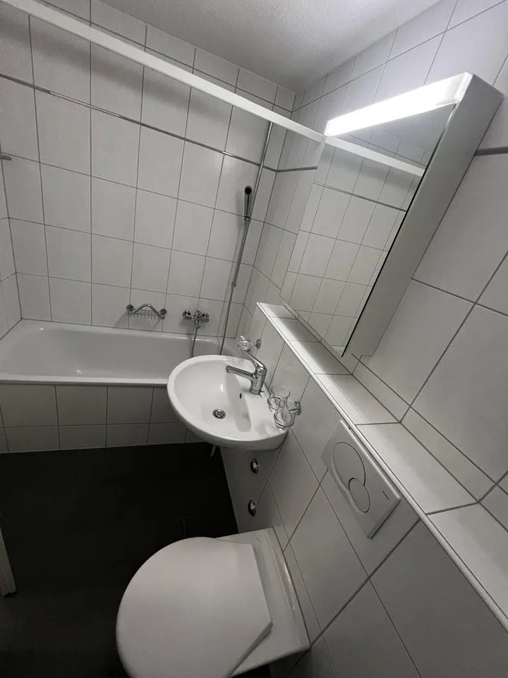 Helle 4-Zimmer-Wohnung im Erdgeschoss in Steinhausen – photo 5 of 10