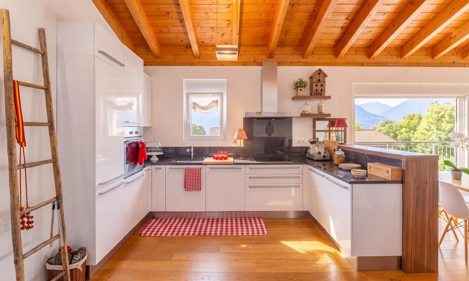 MODERNO ATTICO DI 3.5 LOCALI CON TERRAZZA A VILLA LUGANESE – Foto 3 von 13