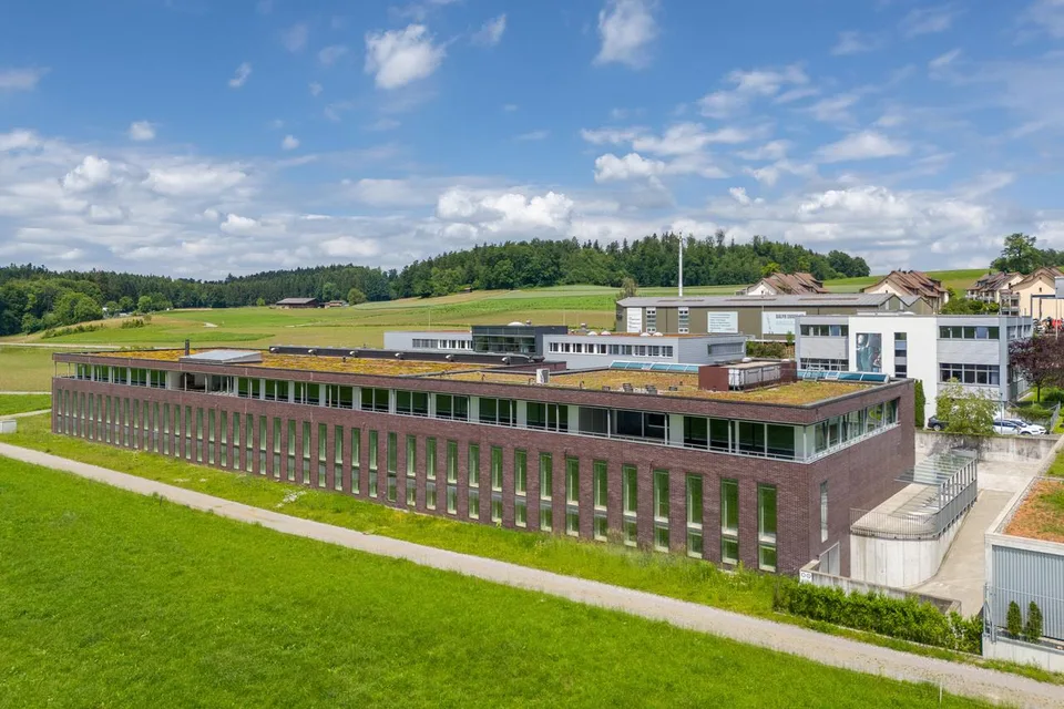 Hochwertige Büro- und Gewerbeliegenschaft – foto 5 di 15