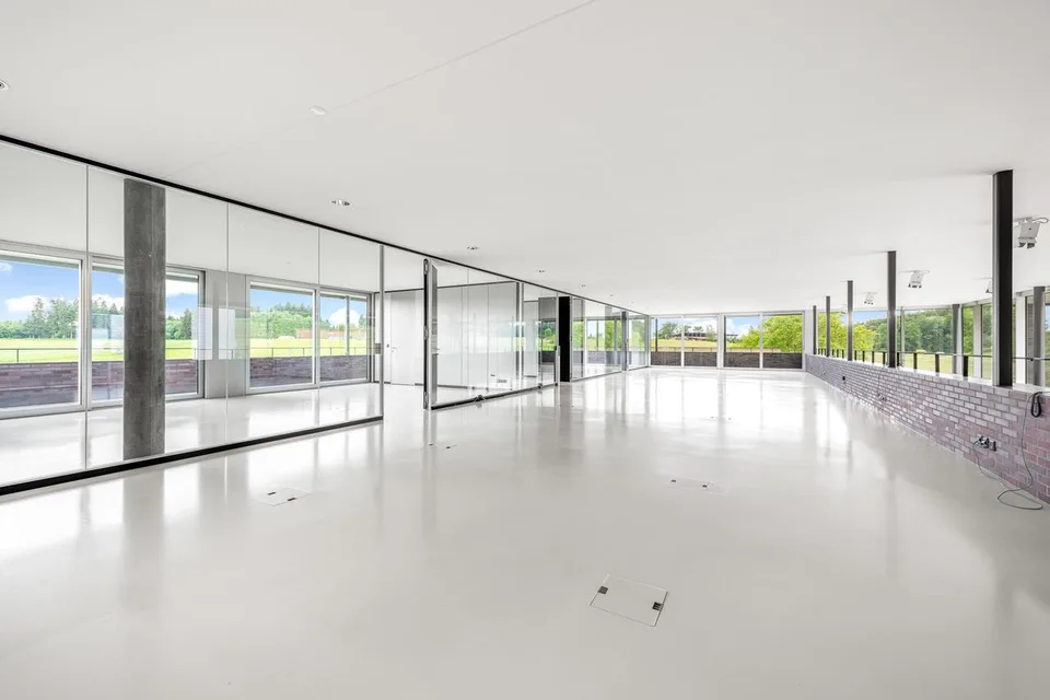 Hochwertige Büro- und Gewerbeliegenschaft – foto 14 di 15