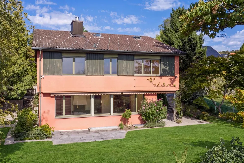 Einfamilienhaus in Pfäffikon ZH mit Potenzial – Foto 2 von 7