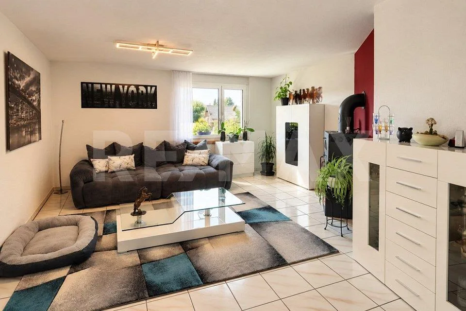Casa unifamiliare indipendente con giardino e possibilità polivalenti a Leimbach AG – foto 3 di 27
