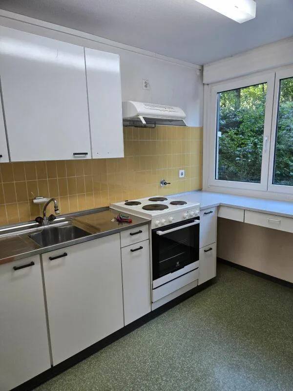 Tolle 3½-Zimmer Wohnung mit zwei Balkonen & Aussenparkplatz – photo 6 sur 9