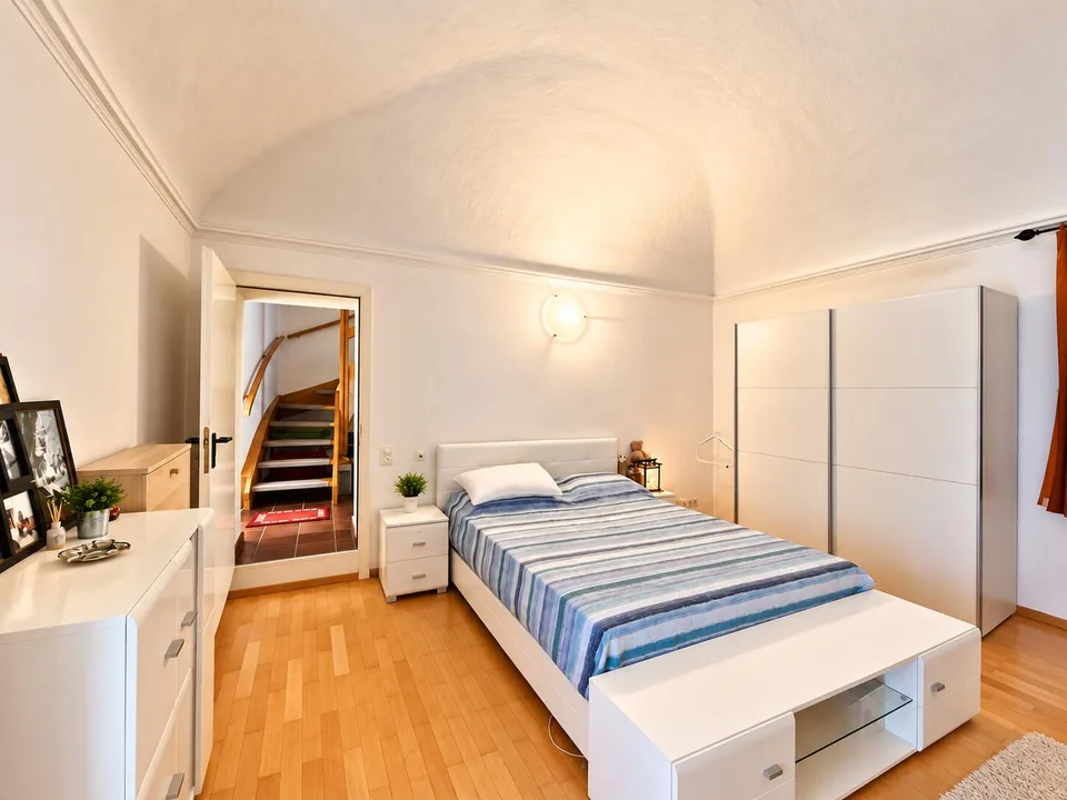CARATTERISTICA CASA STORICA SU TRE LIVELLI A PURA – Foto 6 von 13