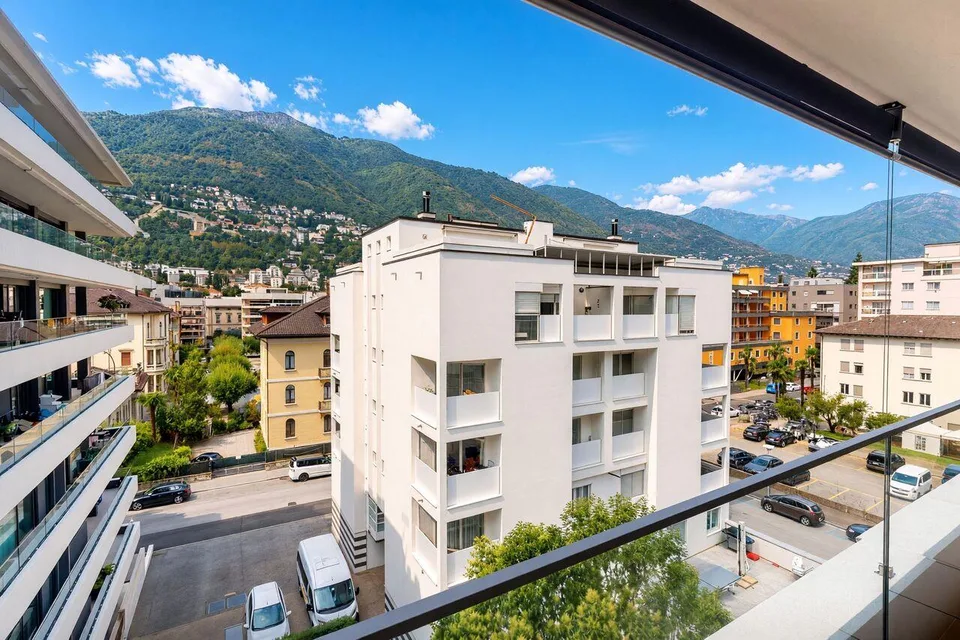 Zentrale Terrassenwohnung – Urbanes Leben trifft auf Erholung – foto 2 di 7