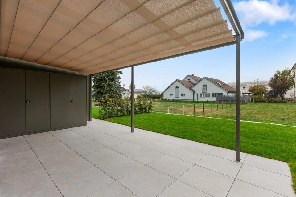 Hochwertige Doppelhaushälfte mit Garten und zwei Abstellplätzen in der Tiefgarage an ruhiger Lage – Foto 13 von 17