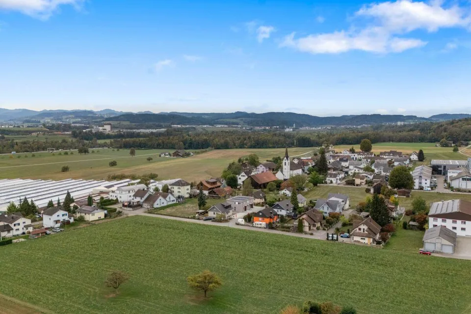 Hochwertige Doppelhaushälfte mit Garten und zwei Abstellplätzen in der Tiefgarage an ruhiger Lage – Foto 17 von 17