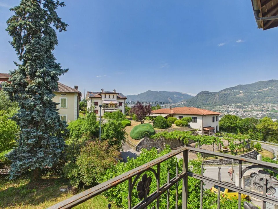 Villa a Pedrinate con ampio giardino privato di 601mq – Foto 6 von 9