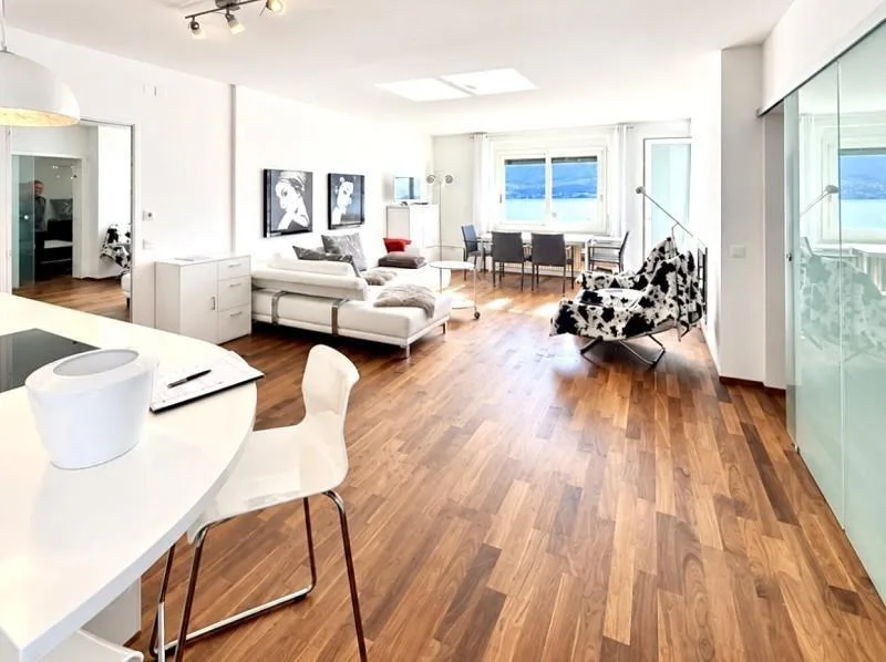 3 Zimmer-Wohnung im Dachgeschoss mit schöner Seesicht / appartament... – Foto 3 von 19
