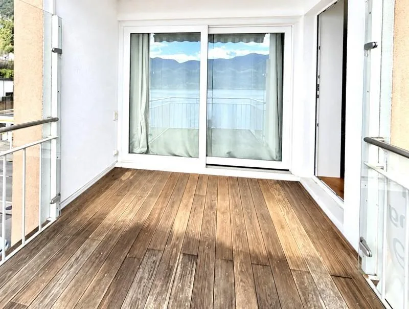 3 Zimmer-Wohnung im Dachgeschoss mit schöner Seesicht / appartament... – Foto 6 von 19