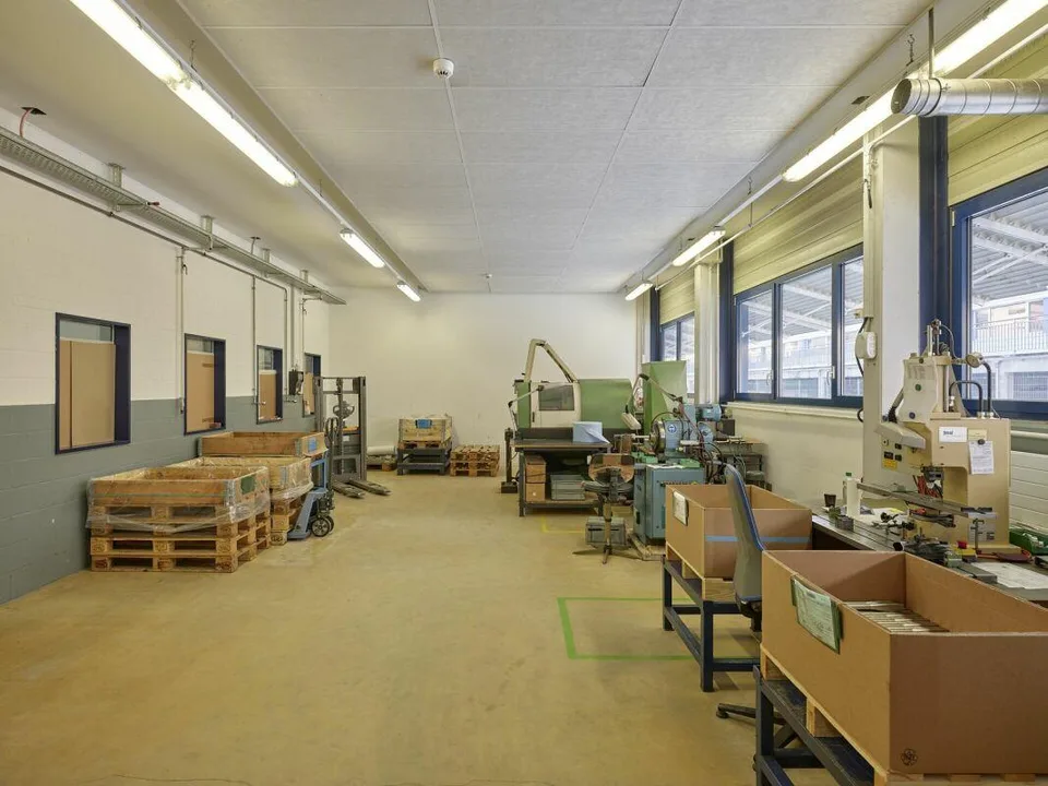 Gewerbe- und Lagerfläche! Ihr neuer Gewerbestandort! – photo 25 sur 25