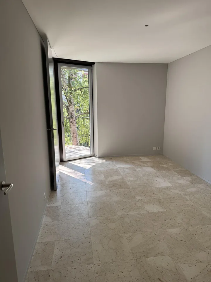 Charmante 3.5 -Zimmerwohnung in den Baumkronen Nähe Milchbuck – Foto 6 von 9