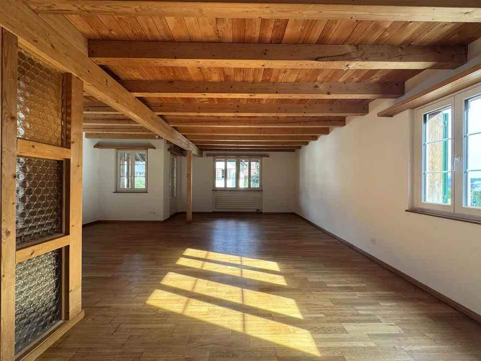 Grosser 3.5 Zimmer Hausteil / Wohnung mit Garage und PP zu vermieten – Foto 5 von 23