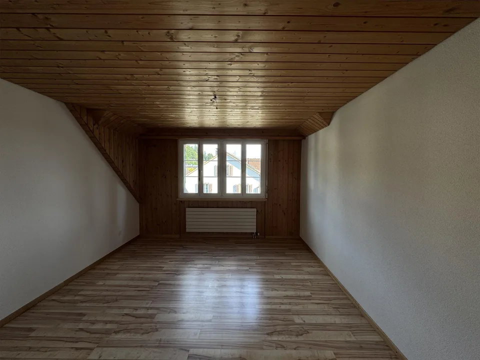 Grosser 3.5 Zimmer Hausteil / Wohnung mit Garage und PP zu vermieten – Foto 13 von 23