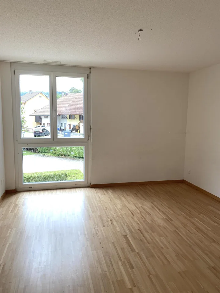 4.5-Zimmer-Gartenwohnung an zentraler Lage in Reinach – Foto 4 von 9