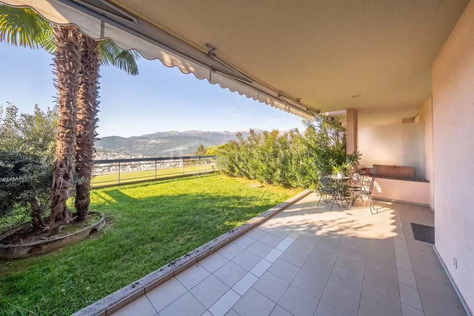 DUPLEX MIT GARTEN UND PANORAMABLICK AUF DEN SEE – Foto 24 von 30
