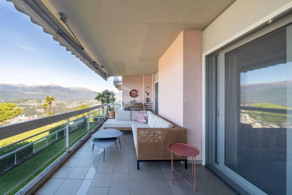 DUPLEX MIT GARTEN UND PANORAMABLICK AUF DEN SEE – Foto 20 von 30