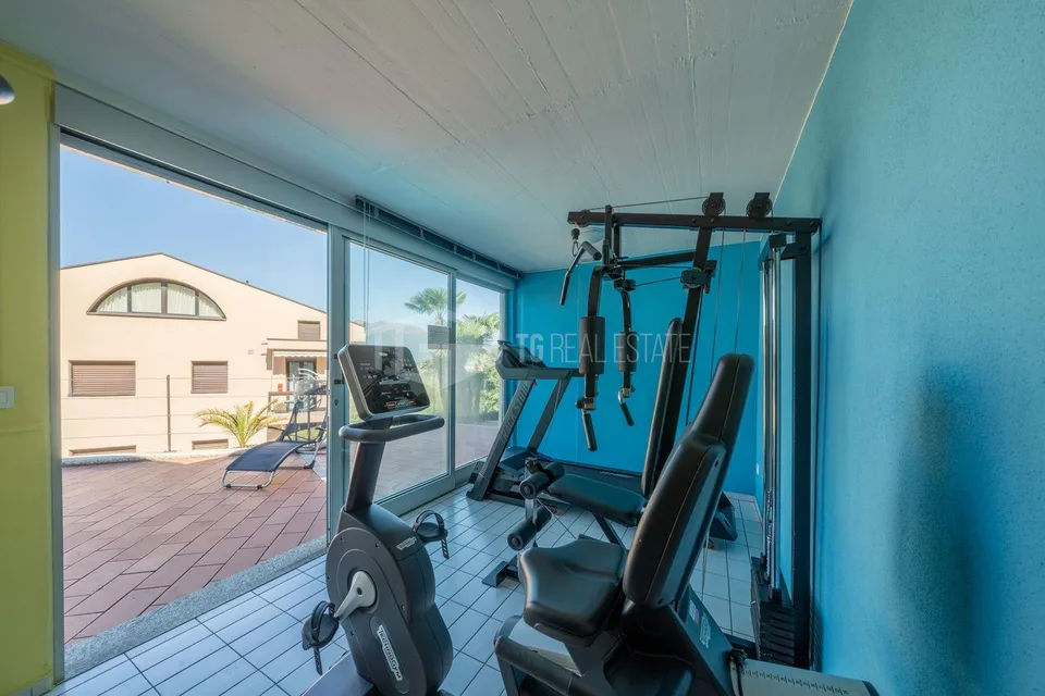 DUPLEX MIT GARTEN UND PANORAMABLICK AUF DEN SEE – Foto 28 von 30
