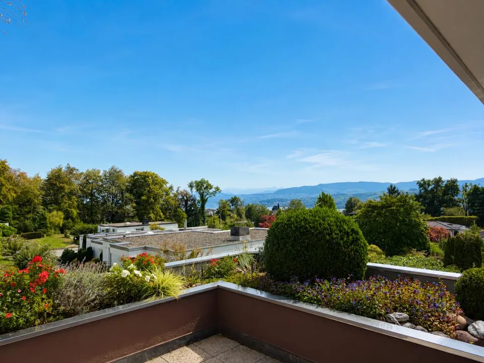 Casa a schiera di 4,5 locali con vista sul lago e panorama a 180 gradi! – foto 4 di 12